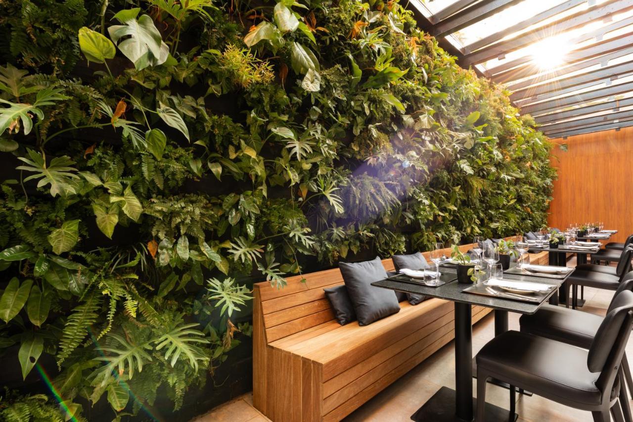 Ba'Ra Hotel João Pessoa Εξωτερικό φωτογραφία Living wall at the restaurant